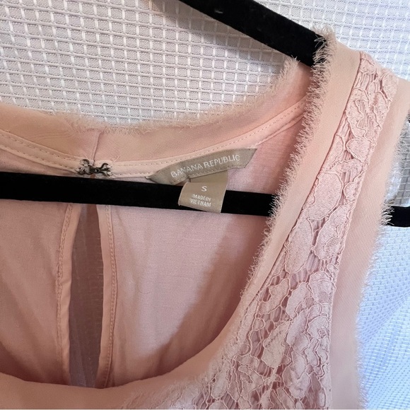 Small Banana Republic Lacey Pink Tank E - Picture 2 of 4